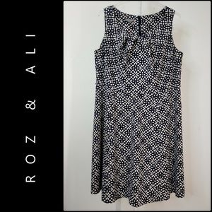 Roz & Ali Black and White Geometric Midi Dress